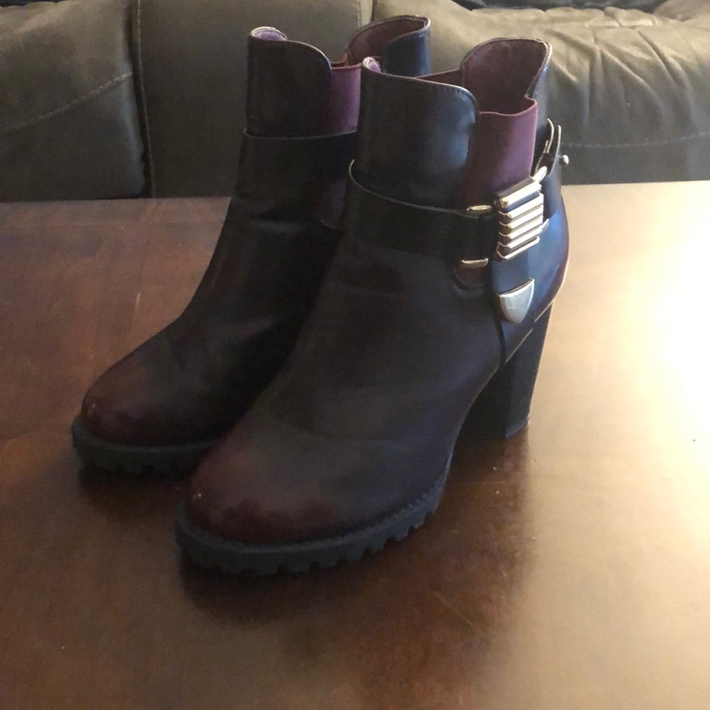 Bellamara Size 7. Unused